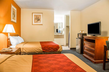 Econo Lodge Norwalk Buitenkant foto
