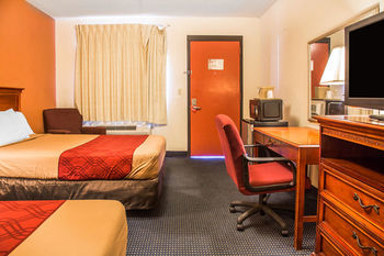 Econo Lodge Norwalk Buitenkant foto