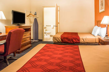 Econo Lodge Norwalk Buitenkant foto